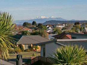Riverstone Holiday Home - Taupo Holiday Home, Taupo